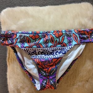 Trina Turk Batik Balinese Swim bottom, size 6